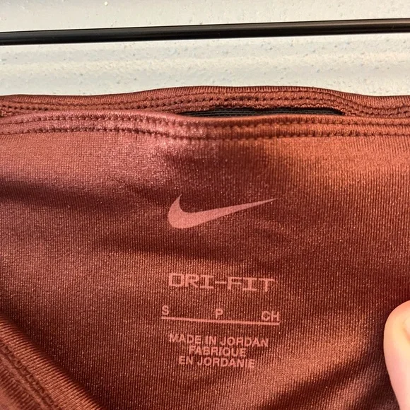NWT Nike Leggings Small - Picture 2 of 3